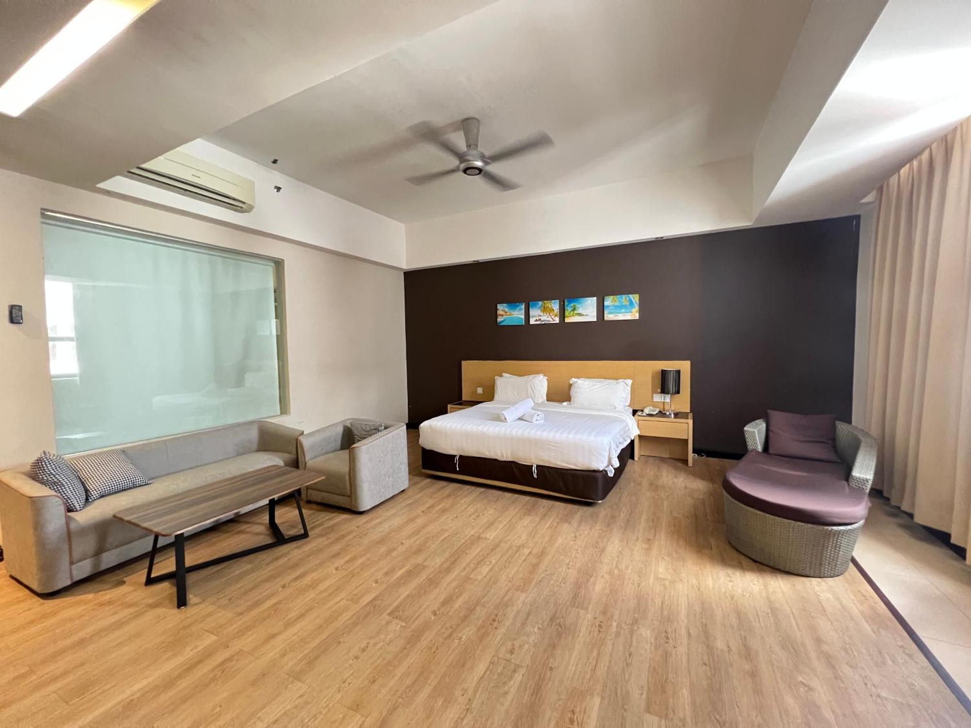 Hotel Langkasuka Langkawi Kuah Extérieur photo